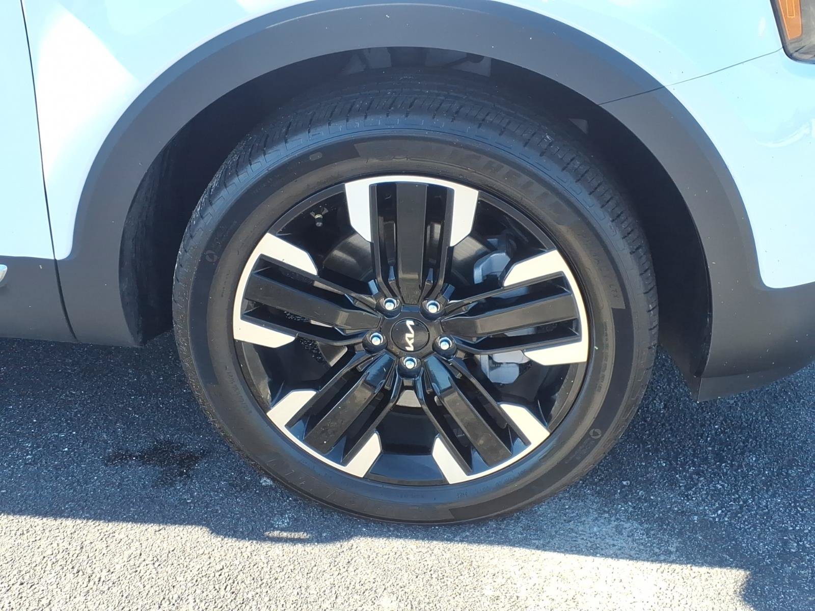 Used 2024 Kia Telluride SX w/ Towing Package AWD/4WD image 8