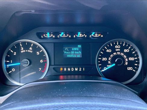 Used 2015 Ford F150 XLT AWD/4WD image 26
