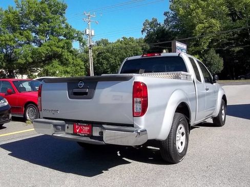 Used 2013 Nissan Frontier S w/ S Preferred Pkg RWD image 2