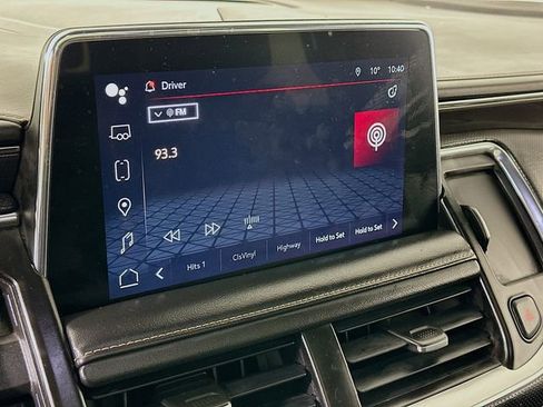 Used 2023 GMC Yukon XL AT4 image 15