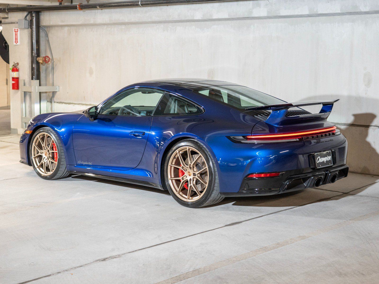 Certified 2025 Porsche 911 Carrera GTS RWD image 3