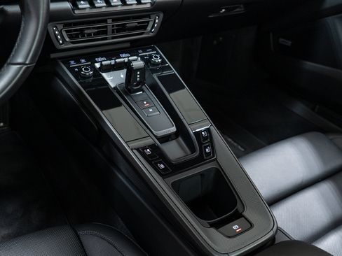 Certified 2020 Porsche 911 Carrera S RWD image 23