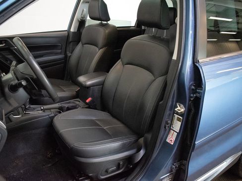 Used 2017 Subaru Forester 2.0XT Touring AWD/4WD image 21
