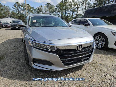 Used 2018 Honda Accord LX image 4