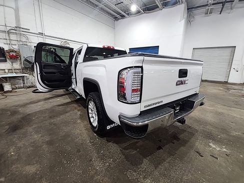Used 2018 GMC Sierra 1500 SLE w/ Suspension Package, Off-Road AWD/4WD image 31