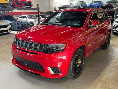 Used 2021 Jeep Grand Cherokee Trackhawk AWD/4WD image 12