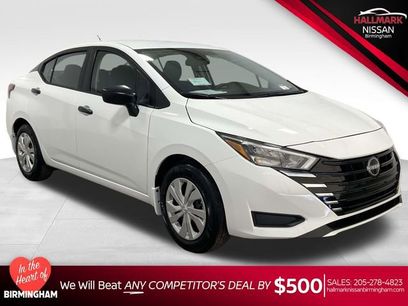 New 2025 Nissan Versa S w/ Trunk Package