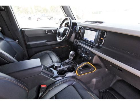 Used 2022 Ford Bronco Badlands w/ Sasquatch Package image 28