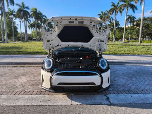 Used 2023 MINI Cooper 4-Door Hardtop FWD image 41
