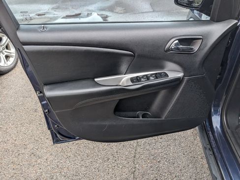 Used 2018 Dodge Journey SE FWD image 11