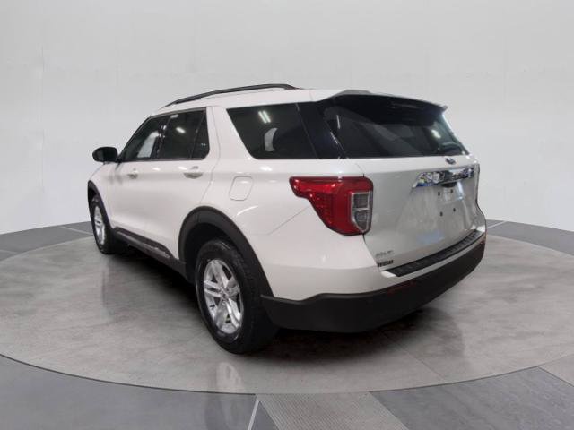 Certified 2023 Ford Explorer XLT AWD/4WD image 3