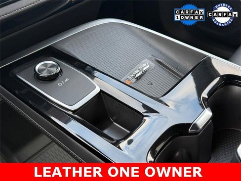 Certified 2025 Buick Enclave Preferred w/ Power Package image 19