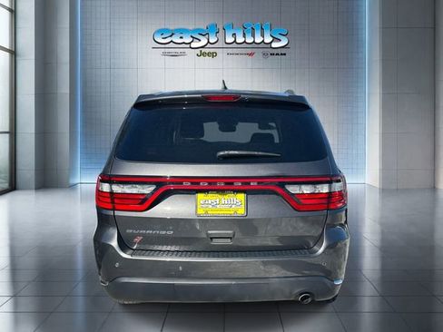 Certified 2019 Dodge Durango SXT image 4