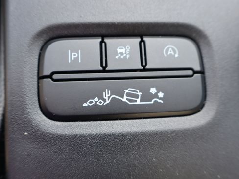 Used 2024 Ford Ranger Lariat w/ FX4 Off-Road Package image 28