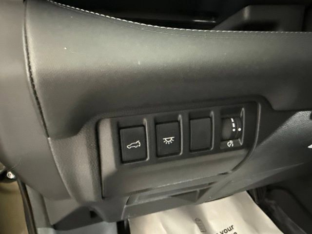 Used 2023 Subaru Ascent Limited w/ Technology Package AWD/4WD image 22