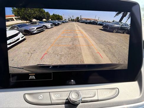 Used 2023 Chevrolet Blazer LT FWD image 15