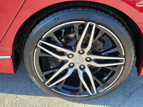 Used 2022 Honda Accord Touring image 12