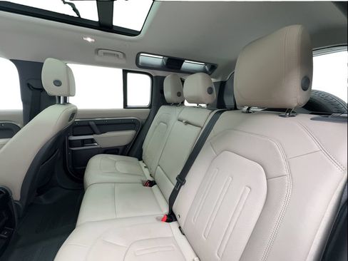 Used 2022 Land Rover Defender 110 S AWD/4WD image 24