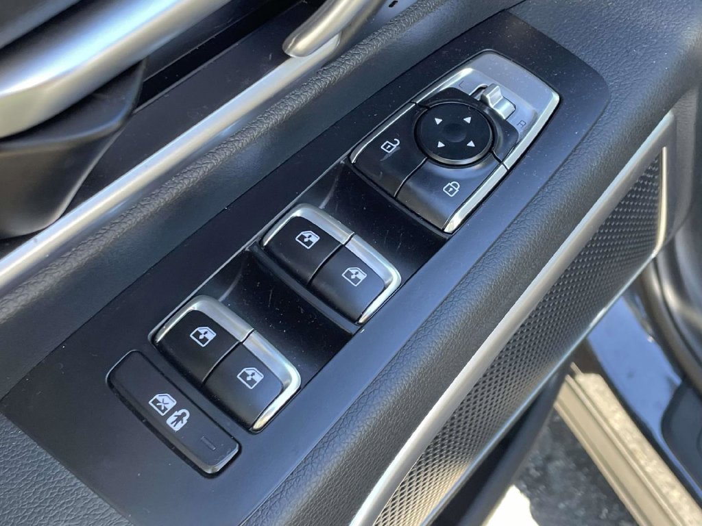 Used 2025 Kia Telluride S FWD image 22