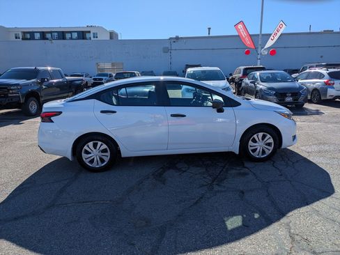 Used 2025 Nissan Versa S w/ Trunk Package FWD image 2