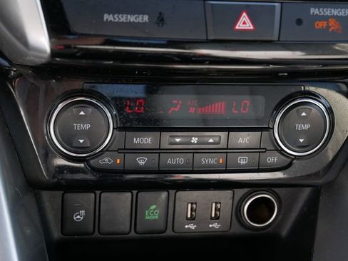 Used 2024 Mitsubishi Eclipse Cross SEL AWD/4WD image 21