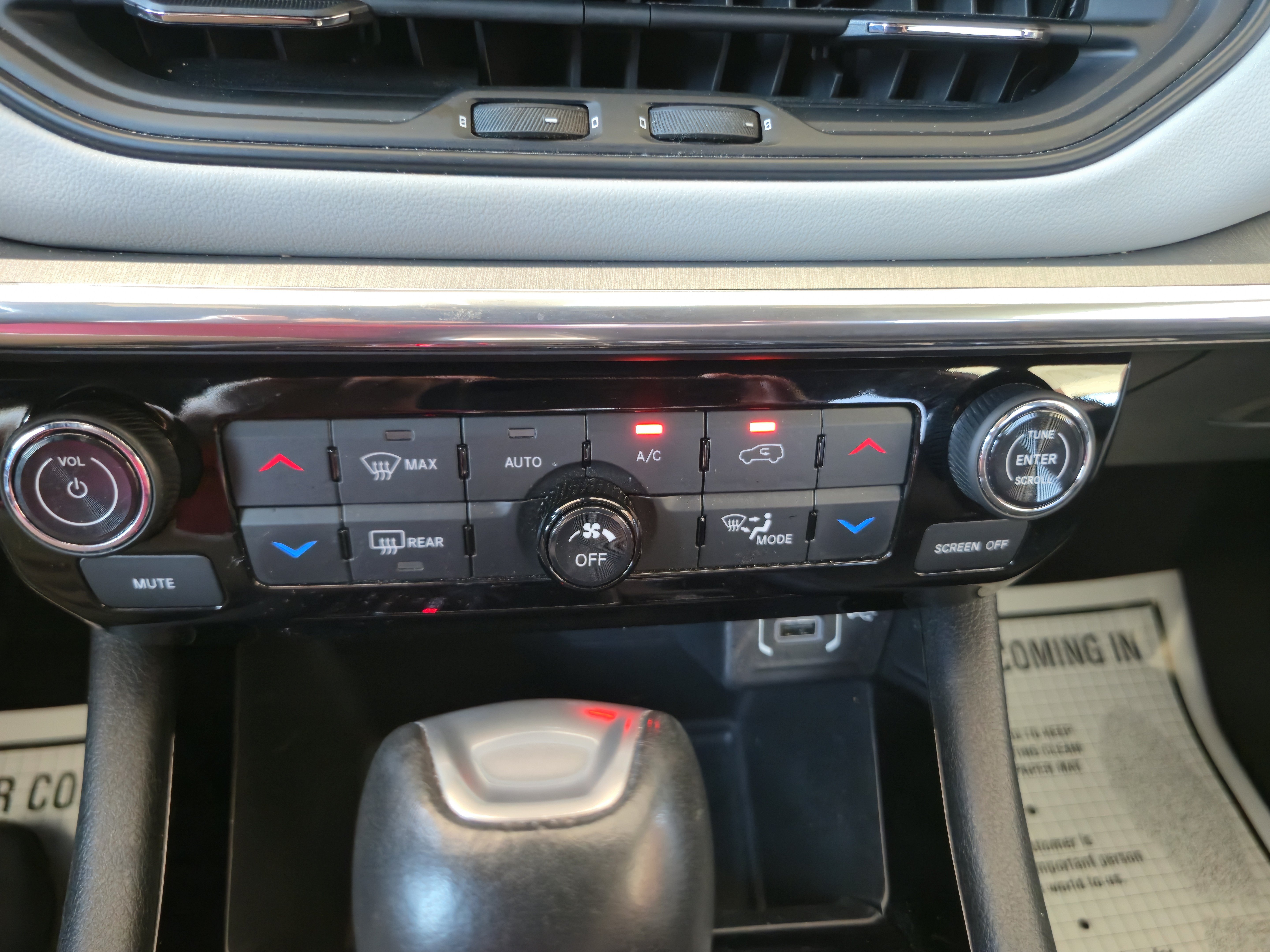 Used 2023 Jeep Compass Limited AWD/4WD image 18