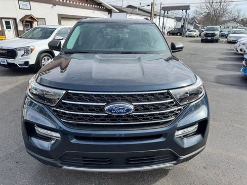 Used 2023 Ford Explorer XLT w/ Equipment Group 202A AWD/4WD image 18