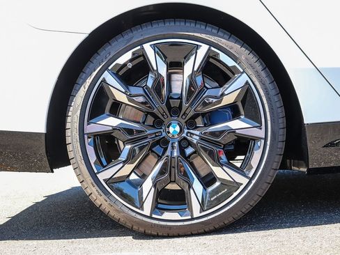 New 2027 BMW 550e xDrive w/ Premium Package AWD/4WD image 8