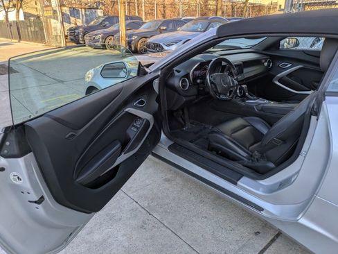 Used 2019 Chevrolet Camaro LT w/ RS Package image 15