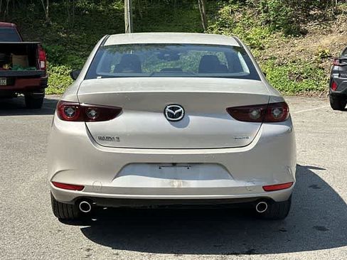 Used 2024 MAZDA MAZDA3 s FWD image 4