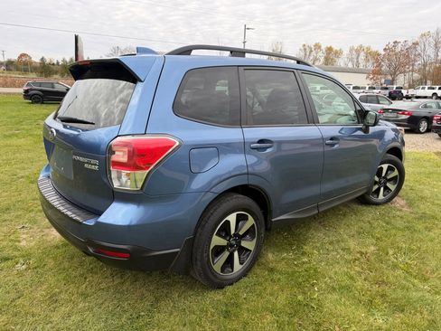 Used 2017 Subaru Forester 2.5i Premium w/ All-Weather Package image 5