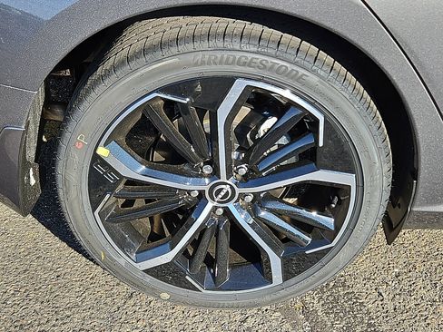 New 2025 Nissan Altima 2.5 SR image 7