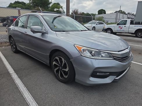 Used 2016 Honda Accord EX-L image 1
