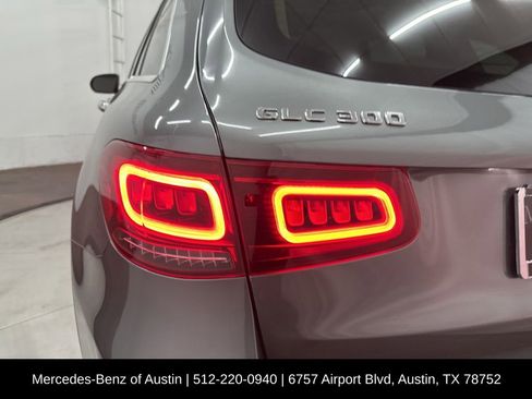 Certified 2021 Mercedes-Benz GLC 300 4MATIC image 31