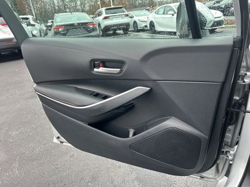 Used 2024 Toyota Corolla SE image 27