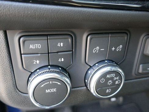 New 2026 GMC Yukon XL Elevation image 20