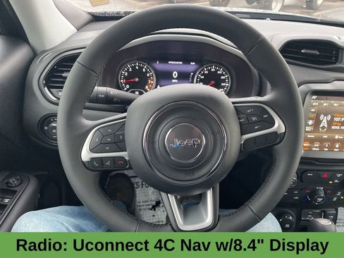 Used 2023 Jeep Renegade Altitude image 6