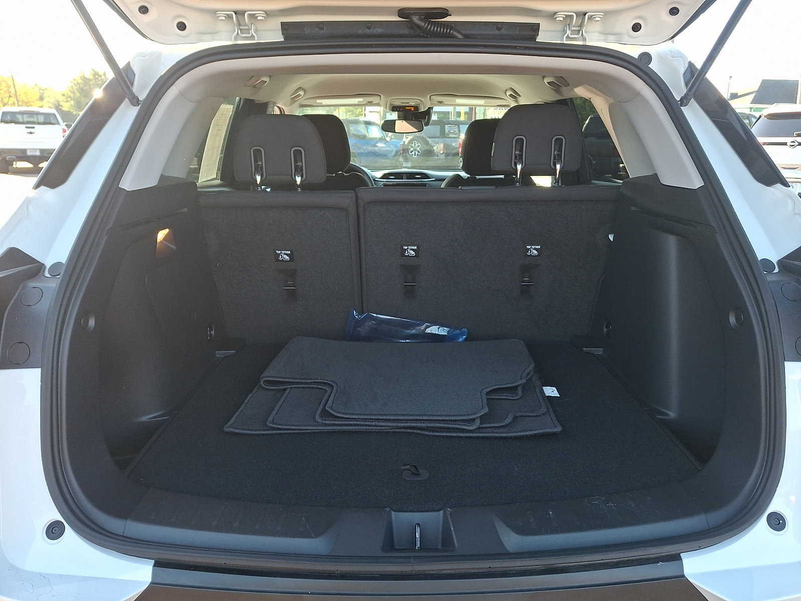 Used 2023 Chevrolet TrailBlazer LT w/ Convenience Package FWD image 31