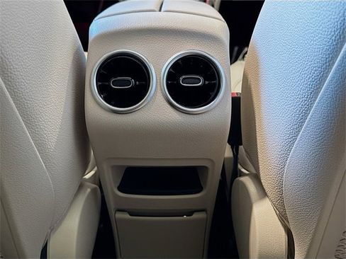 Certified 2025 Mercedes-Benz GLB 250 4MATIC image 26