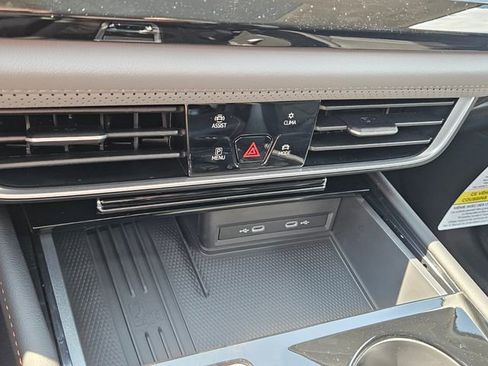 New 2026 Volkswagen Atlas Peak Edition image 24