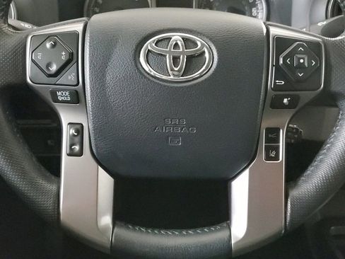 Used 2019 Toyota Tacoma SR5 image 14