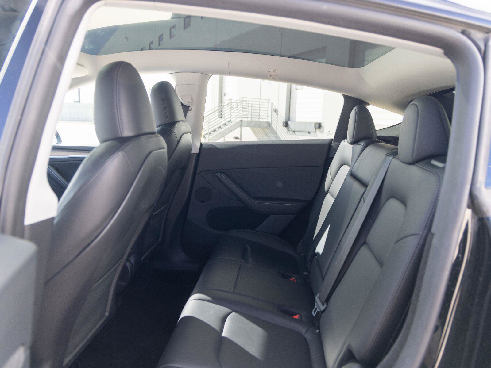 Used 2023 Tesla Model Y Long Range AWD/4WD image 24