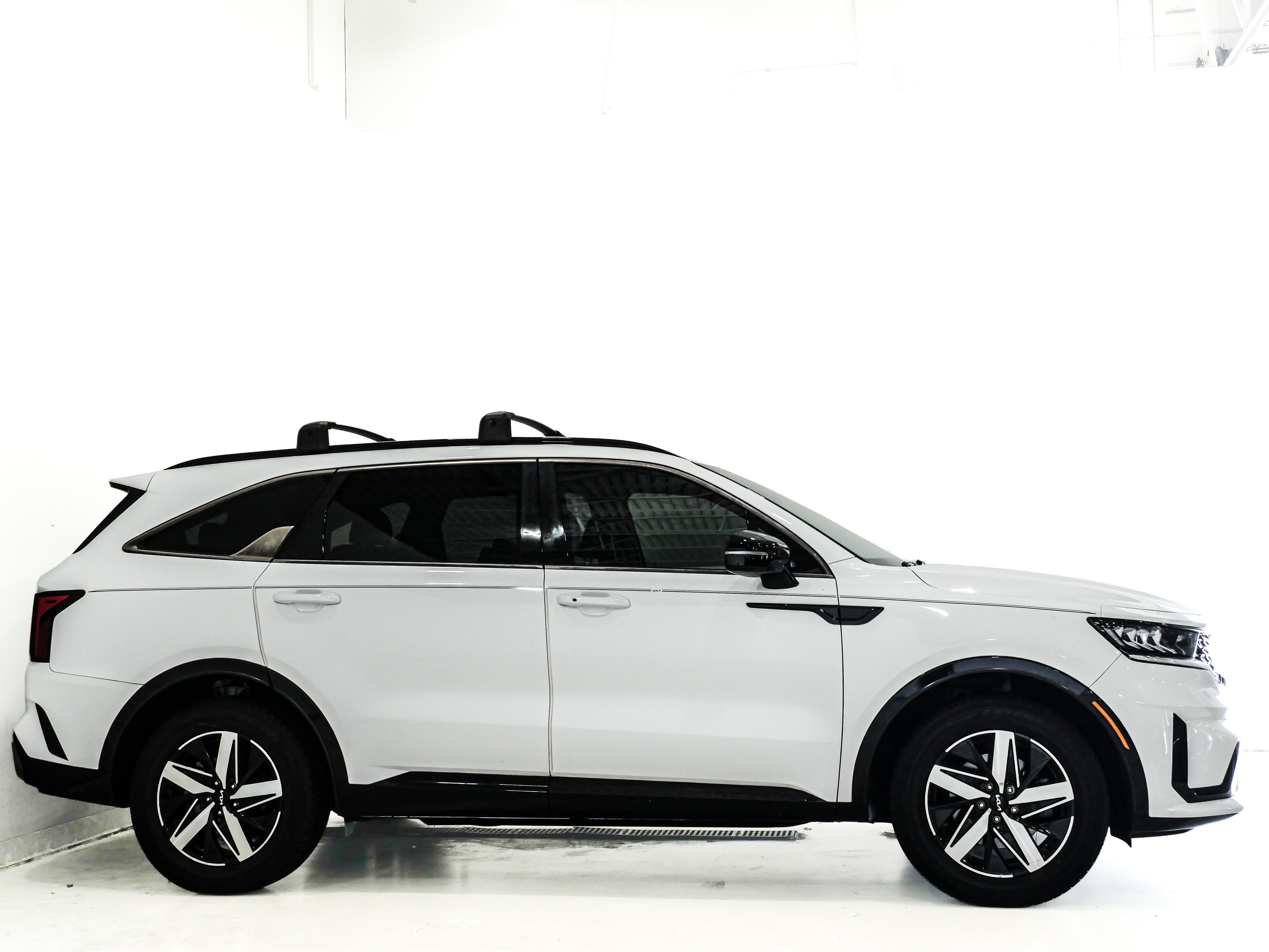 Used 2022 Kia Sorento S FWD image 4