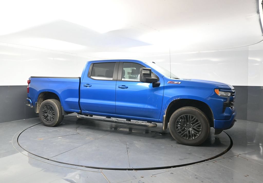 Used 2024 Chevrolet Silverado 1500 RST AWD/4WD image 3