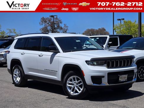 Used 2023 Jeep Grand Cherokee L Laredo AWD/4WD image 1