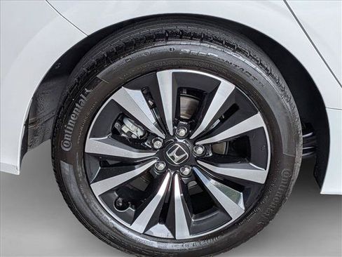 Certified 2024 Honda Civic EX-L image 22