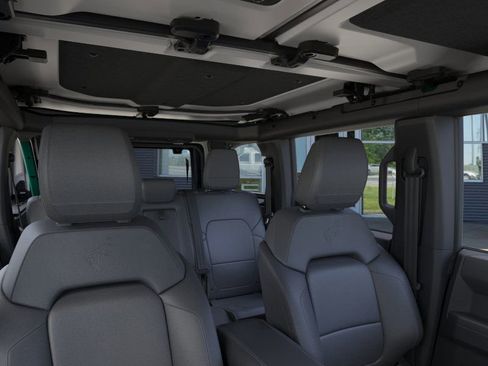 New 2025 Ford Bronco Badlands image 13