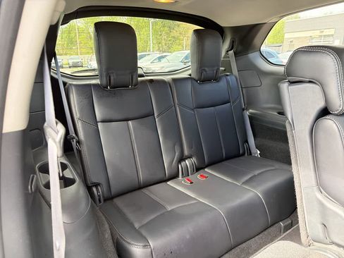 Used 2019 Nissan Pathfinder SL AWD/4WD image 26