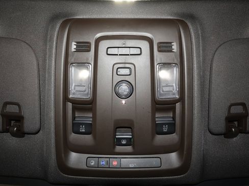 Certified 2023 GMC Yukon XL SLT image 34