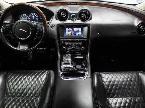 Used 2016 Jaguar XJ L Portfolio image 9